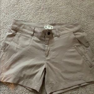 Magellan adventure shorts